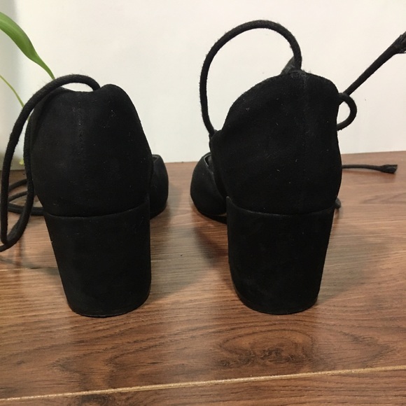 🌻 Design Lab Lord and Taylor Suede Tie Up Shoes🌻 - Picture 4 of 6